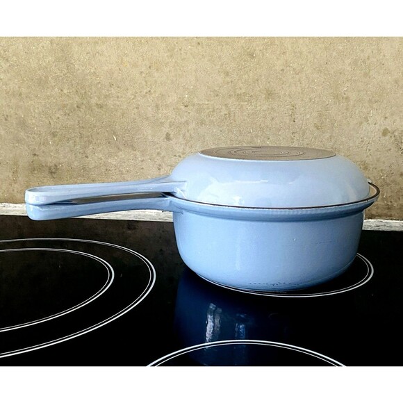 Le Creuset 2.5Qt Saucepan/Skillet Lid #22 Set Grayish Blue Multifunction 2-in-1 - Picture 1 of 9